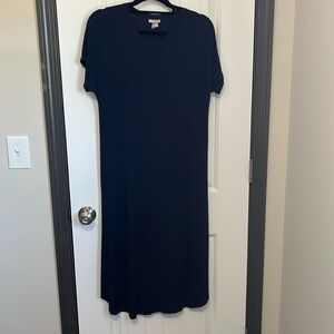 Iconic Luxe Midi Dress
